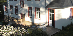 Gesamtansicht vom Garten aus
